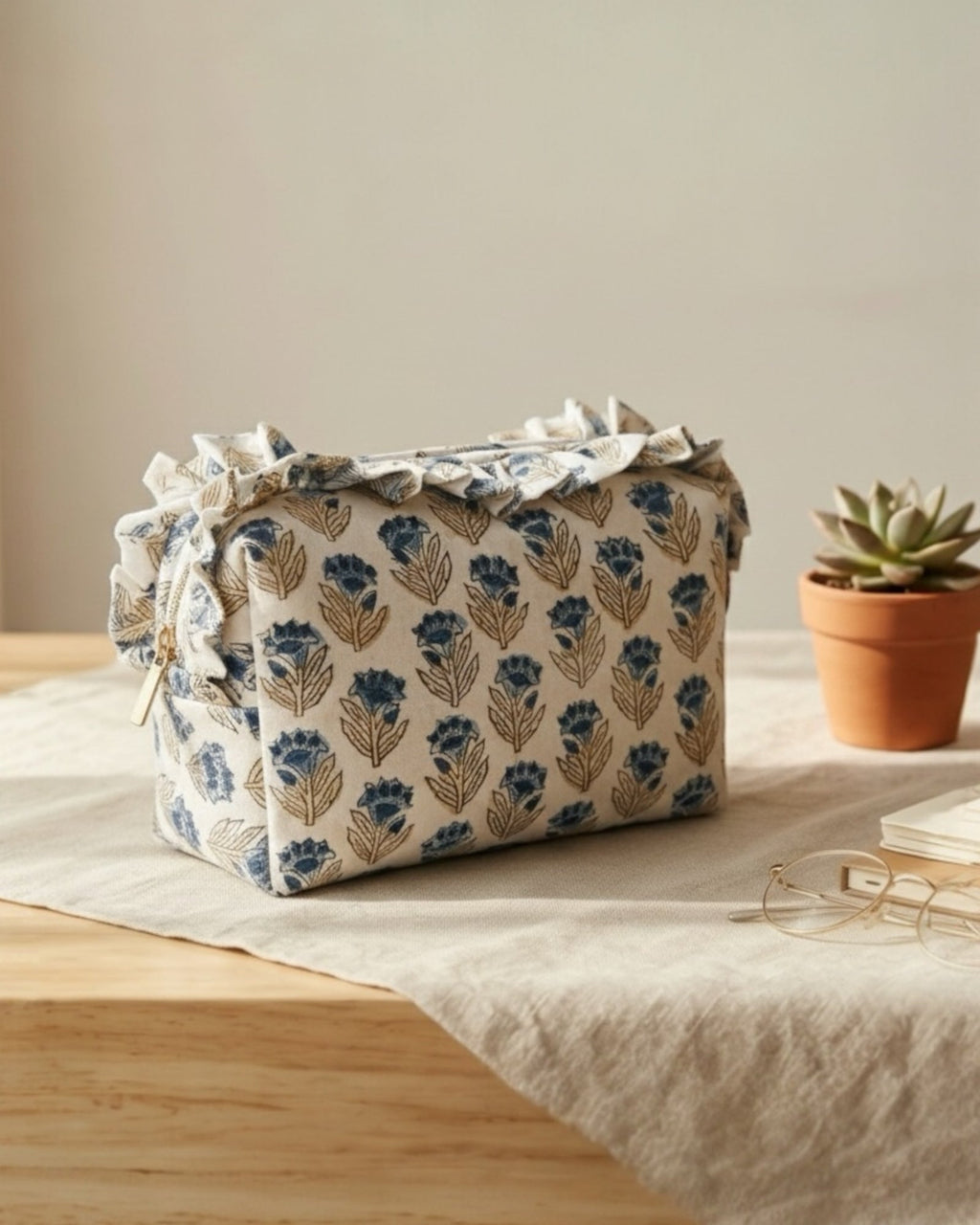 Austen Ruffle Organiser